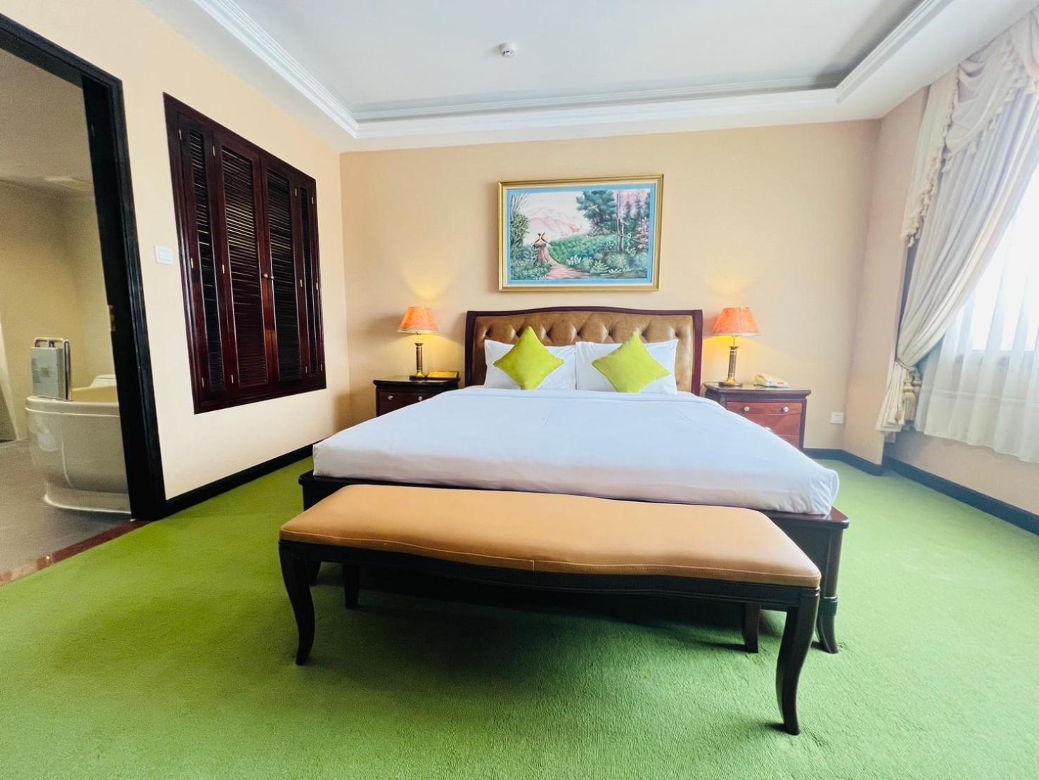 Savan Resorts Savannakhet Exterior photo
