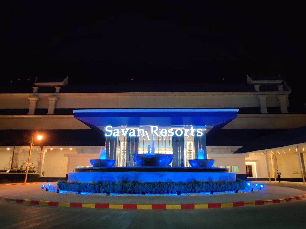 Savan Resorts Savannakhet Exterior photo